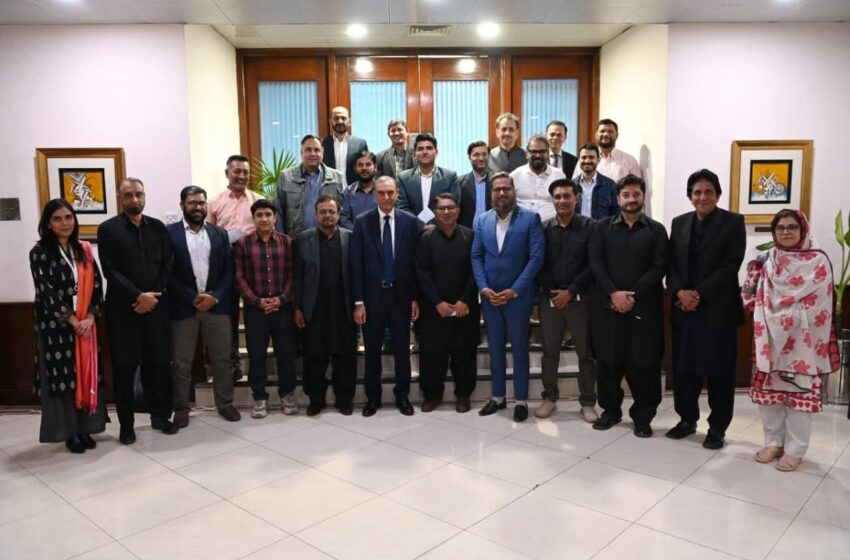  نئی کرنسی نوٹوں کی چھپائی کابینہ کی منظوری کے بعد شروع کی جائے گی گورنر اسٹیٹ بینک