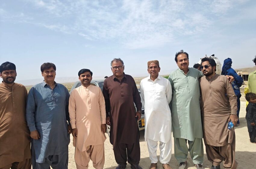  منچھر جھیل کے محنت کش ماہی گیروں میں عید کے کپڑوں کی تقسیم
