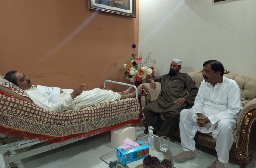  مزدور رہنما تاج کورائی کے دل کا کامیاب آپریشن، منتخب عالم کی عیادت