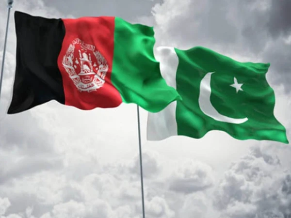  کمیونسٹ پارٹی کی جانب سے طالبان کی مخالفت اور آپریشن غضب للحق کی حمایت