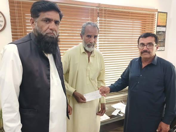  محکمہ لیبر پنجاب، شوگر مل کے متاثرہ مزدور کو 10 لاکھ روپے معاوضہ کی ادائیگی