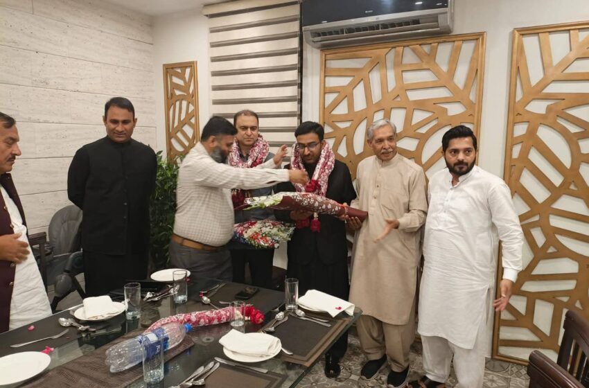  متحدہ لیبر فیڈریشن پنجاب کا ترقی پانے والے لیبر افسران کے اعزاز میں عشائیہ