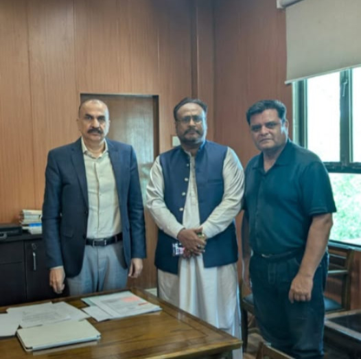  ملی لیبر فیڈریشن کے وفد کی سیکریٹری لیبر سندھ سے ملاقات، محنت کشوں کے مسائل پر گفتگو