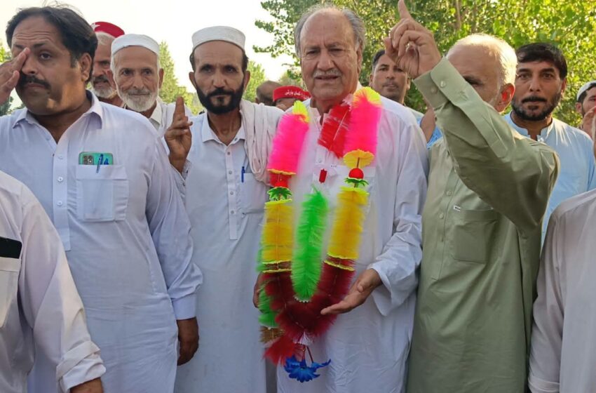  پاکستان مزدور کسان پارٹی کے چیئرمین کامریڈ افضل شاہ خاموش رہا، انقلابی نعروں سے تاریخی استقبال