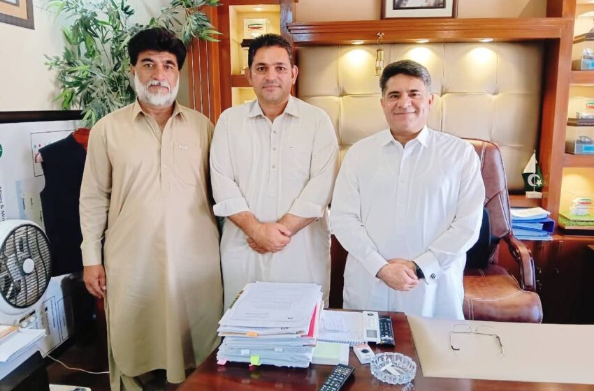  نیشنل لیبر فیڈریشن کی سیکریٹری مائنز بلوچستان سے مزدوروں کے حفاظتی اقدامات پر تبادلہ خیال