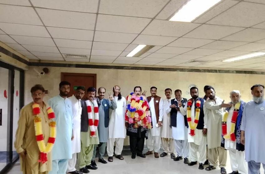  اسٹیٹ بینک ریفرنڈم: لیاقت علی ساہی کے ملک گیر دورے، ڈیموکریٹک ورکرز یونین کے جنرل باڈی اجلاس جاری