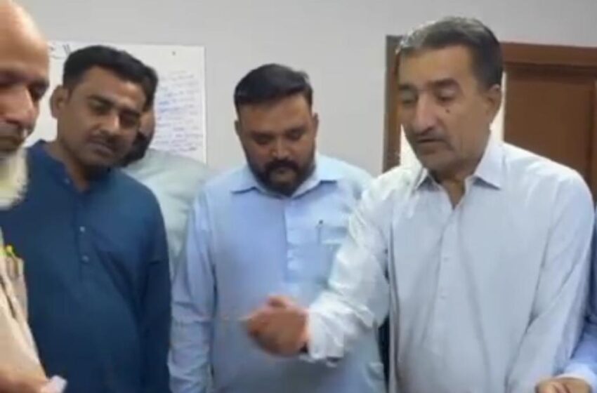  سندھ سوشل سیکیورٹی کے چھ اقلیتی ملازمین کے لیے مقدس زیارات کی قرعہ اندازی مکمل